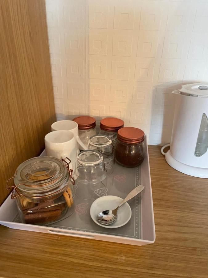 Squirrel House B&B Хай Уикъмб Екстериор снимка